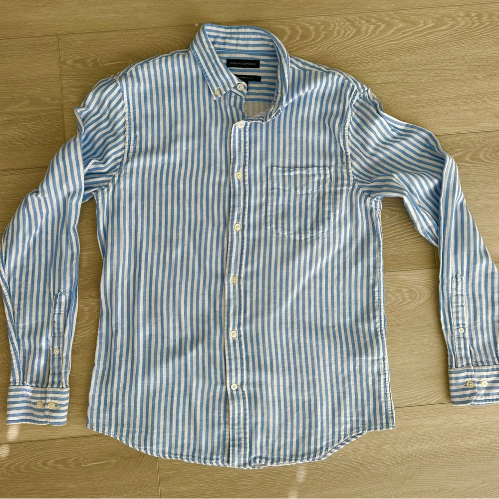 Banana Republic Untucked Slim Fit Cotton mens shirt
